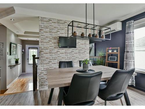 Dining room - 732 Rue Des Sarcelles, Contrecoeur, QC - Indoor Photo Showing Dining Room With Fireplace