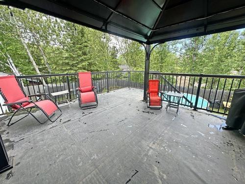 104 Hull Ave, Thunder Bay, ON - Outdoor With Deck Patio Veranda With Exterior