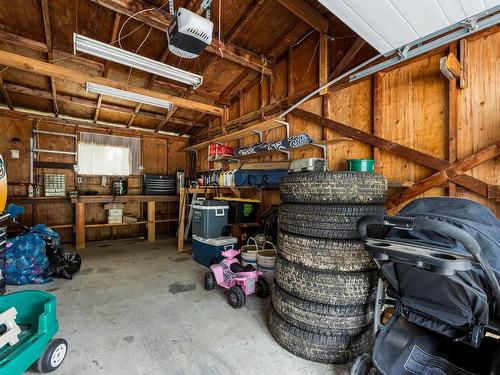 4784 Yellowhead Hwy, Barriere, BC - Indoor Photo Showing Garage
