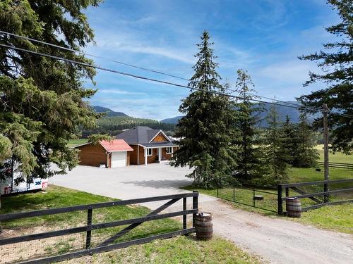 4784 Yellowhead Hwy, Barriere, BC - Outdoor With View