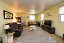 17 Craigroyston Road, Hamilton, ON  - Indoor Photo Showing Living Room 