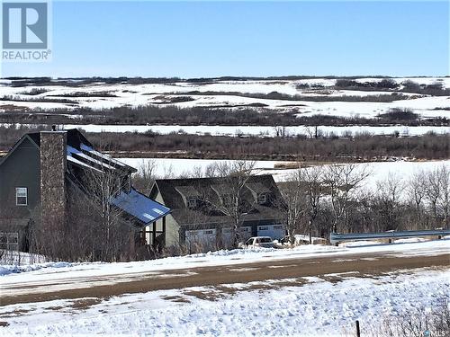 309 Laurier Crescent, Sarilia Country Estates, SK 