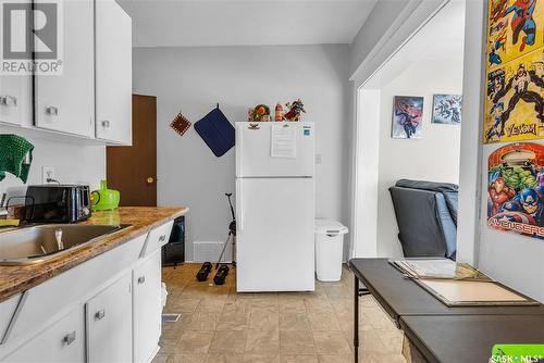 931 7Th Avenue N, Saskatoon, SK - Indoor Photo Showing Kitchen