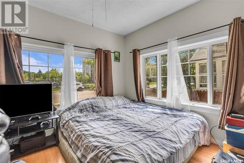 931 7Th Avenue N, Saskatoon, SK - Indoor Photo Showing Bedroom