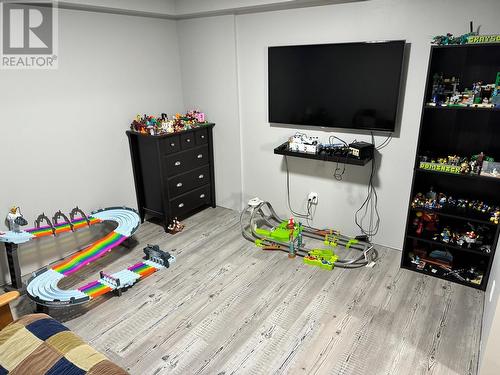 1791 23 Street Ne, Salmon Arm, BC - Indoor Photo Showing Laundry Room