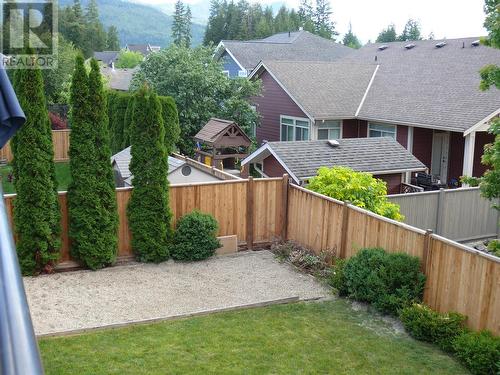 1791 23 Street Ne, Salmon Arm, BC - Indoor Photo Showing Garage