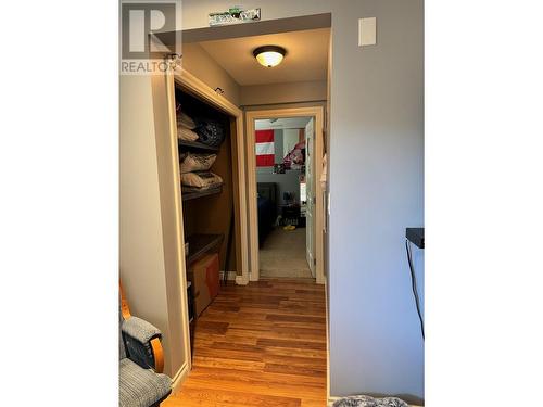 1791 23 Street Ne, Salmon Arm, BC - Indoor Photo Showing Kitchen With Double Sink