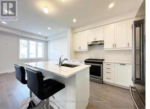 20 Lisa Street, Wasaga Beach, ON - Indoor Photo Showing Kitchen