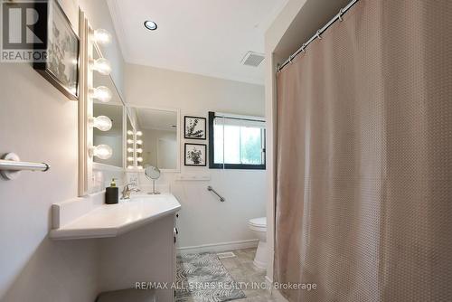 43 Sturgeon Glen Road, Kawartha Lakes, ON - Indoor Photo Showing Bathroom