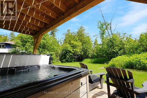 43 Sturgeon Glen Road, Kawartha Lakes, ON - Outdoor With Deck Patio Veranda