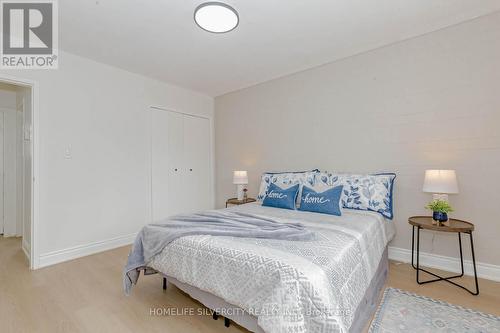 6983 Justine Drive, Mississauga, ON - Indoor Photo Showing Bedroom