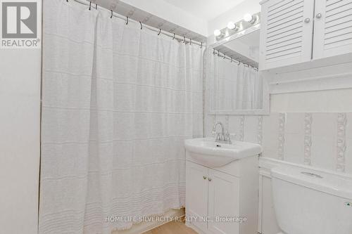 6983 Justine Drive, Mississauga, ON - Indoor Photo Showing Bathroom