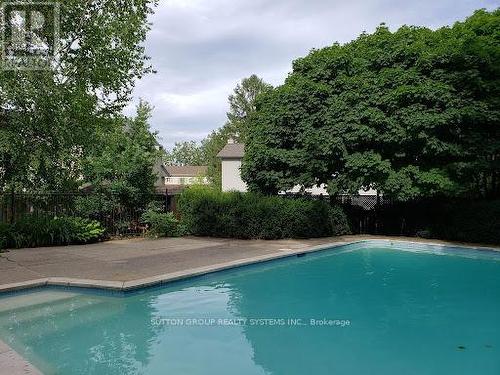 1460 Halyard Court, Mississauga, ON - Outdoor With In Ground Pool With Backyard
