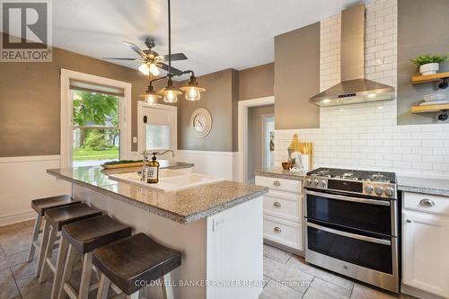 127 Mamelon Street, London, ON - Indoor Photo Showing Kitchen With Double Sink With Upgraded Kitchen