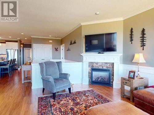 4363 Ontario Ave, Powell River, BC - Indoor Photo Showing Living Room With Fireplace