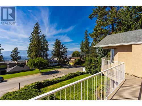 1175 Toovey Road, Kelowna, BC - Outdoor