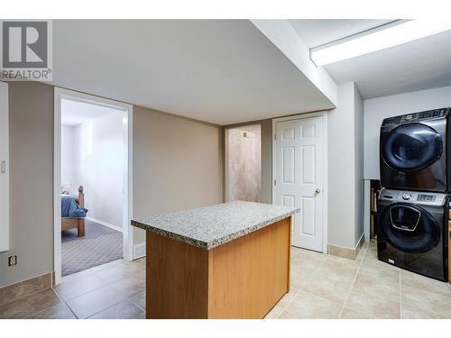 1175 Toovey Road, Kelowna, BC - Indoor Photo Showing Laundry Room