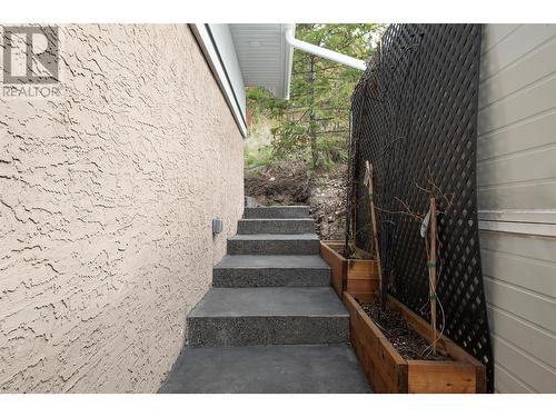 1175 Toovey Road, Kelowna, BC - Outdoor With Exterior