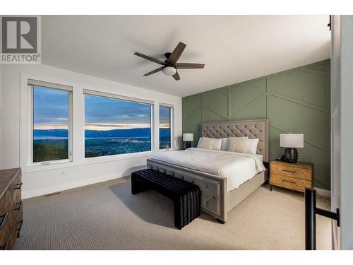 1628 Carnegie Street, Kelowna, BC - Indoor Photo Showing Bedroom