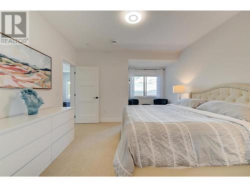 1628 Carnegie Street, Kelowna, BC - Indoor Photo Showing Bedroom