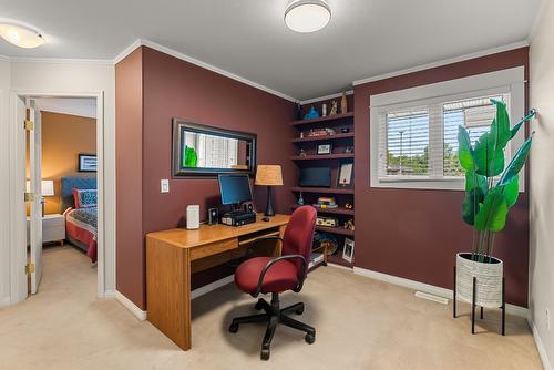 7-1645 Ufton Court, Kelowna, BC - Indoor Photo Showing Office