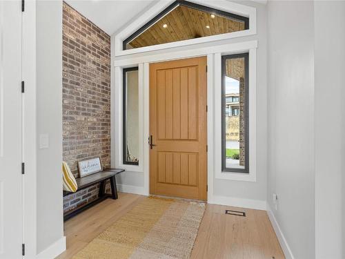 1562 Antler Court, Kelowna, BC - Indoor Photo Showing Other Room