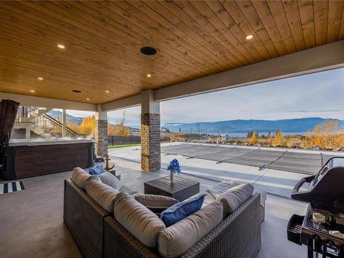 1562 Antler Court, Kelowna, BC - Outdoor With Deck Patio Veranda With Exterior