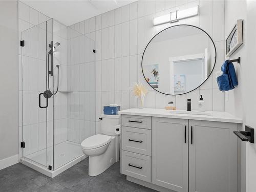 1562 Antler Court, Kelowna, BC - Indoor Photo Showing Bathroom