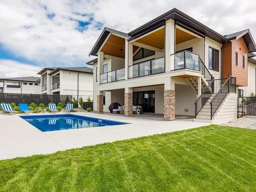 1562 Antler Court, Kelowna, BC - Outdoor With In Ground Pool