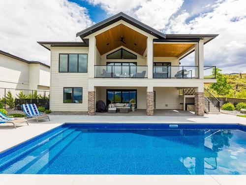 1562 Antler Court, Kelowna, BC - Outdoor With In Ground Pool