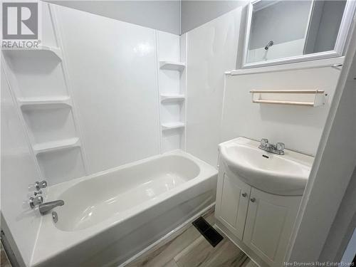 212 St Andrews Drive, Fredericton, NB - Indoor Photo Showing Bathroom