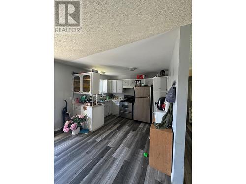 187 Kirkpatrick Avenue, Penticton, BC - Indoor