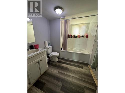 187 Kirkpatrick Avenue, Penticton, BC - Indoor Photo Showing Bathroom