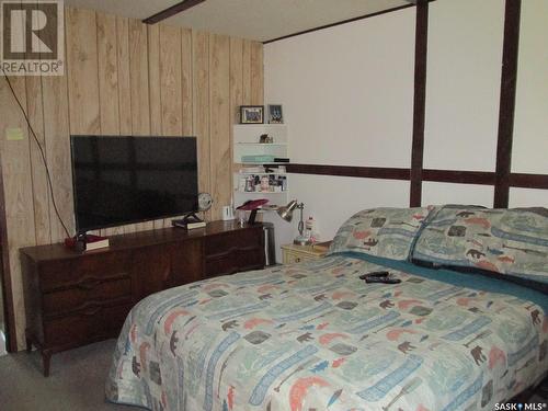 1006 Birch Avenue, Tobin Lake, SK - Indoor Photo Showing Bedroom