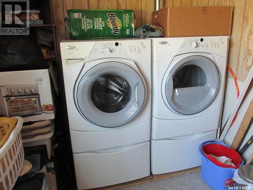 1006 Birch Avenue, Tobin Lake, SK - Indoor Photo Showing Laundry Room