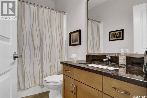 205 2160 Heseltine Road, Regina, SK - Indoor Photo Showing Bathroom