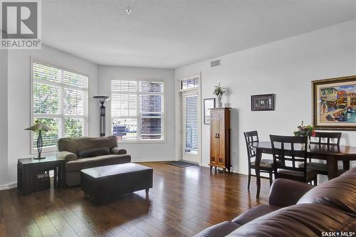 205 2160 Heseltine Road, Regina, SK - Indoor Photo Showing Living Room