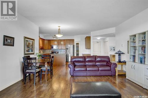 205 2160 Heseltine Road, Regina, SK - Indoor Photo Showing Living Room