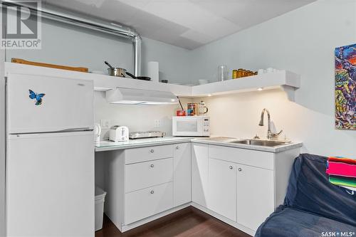 202-206 Elizabeth Avenue, Manitou Beach, SK - Indoor Photo Showing Kitchen