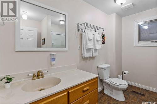 202-206 Elizabeth Avenue, Manitou Beach, SK - Indoor Photo Showing Bathroom