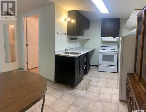 202-206 Elizabeth Avenue, Manitou Beach, SK - Indoor Photo Showing Kitchen