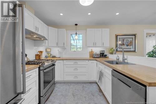 37 Cooks Lane, Oak Bay, NB - Indoor Photo Showing Kitchen