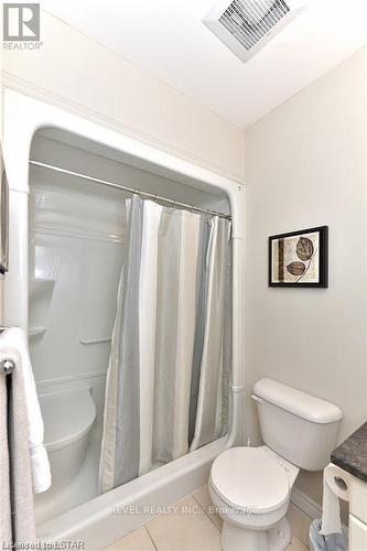 402 - 435 Colborne Street, London, ON - Indoor Photo Showing Bathroom