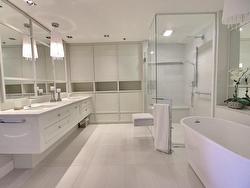 Ensuite bathroom - 