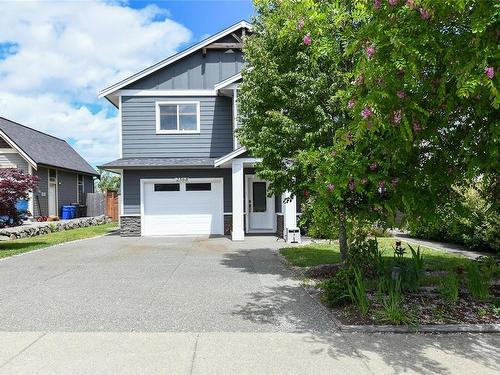 2568 Kendal Ave, Cumberland, BC 