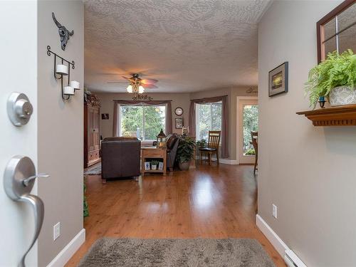 3048 Henry Rd, Chemainus, BC 