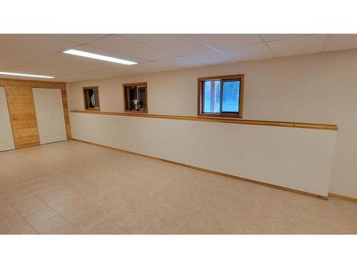 2200 Yellowhead Highway S, Clearwater, BC - Indoor Photo Showing Other Room