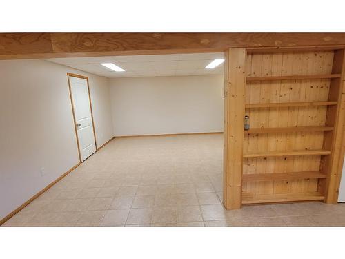 2200 Yellowhead Highway S, Clearwater, BC - Indoor Photo Showing Other Room