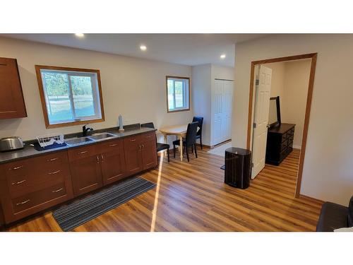 2200 Yellowhead Highway S, Clearwater, BC - Indoor Photo Showing Kitchen With Double Sink