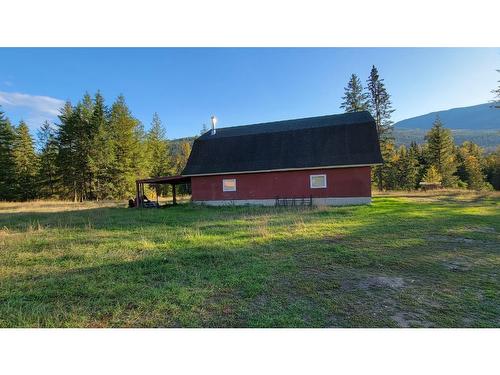 2200 Yellowhead Highway S, Clearwater, BC - Outdoor